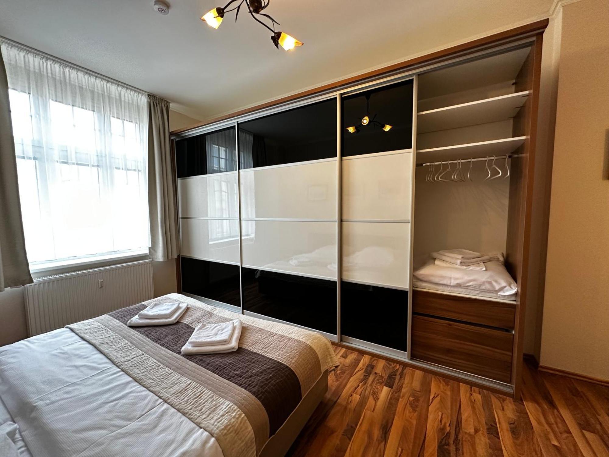 Apartment Karla Capka Street Karlsbad Buitenkant foto