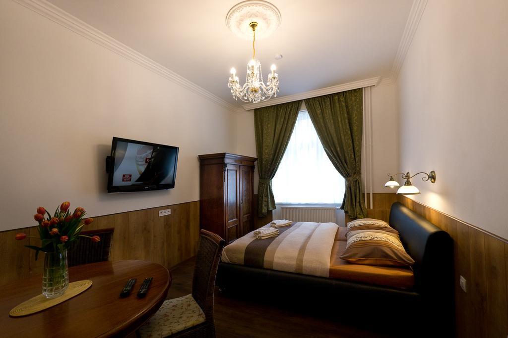 Apartment Karla Capka Street Karlsbad Buitenkant foto